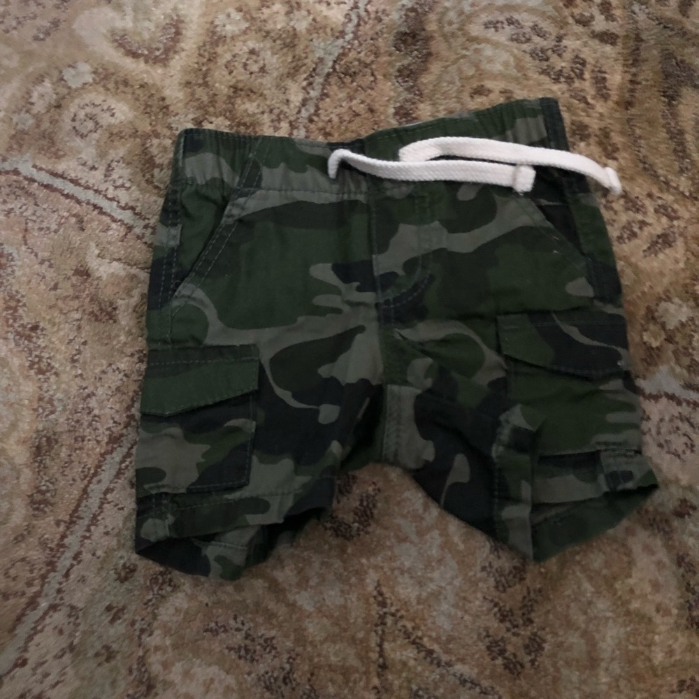 Old navy Cargo shorts